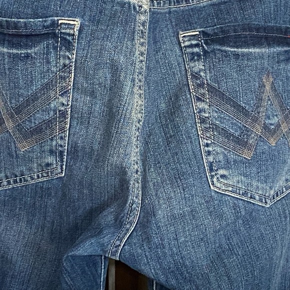 7 For All Mankind 'A' Pocket Bootcut/Flare Dark Wash Jeans Size 32 - Picture 7 of 13